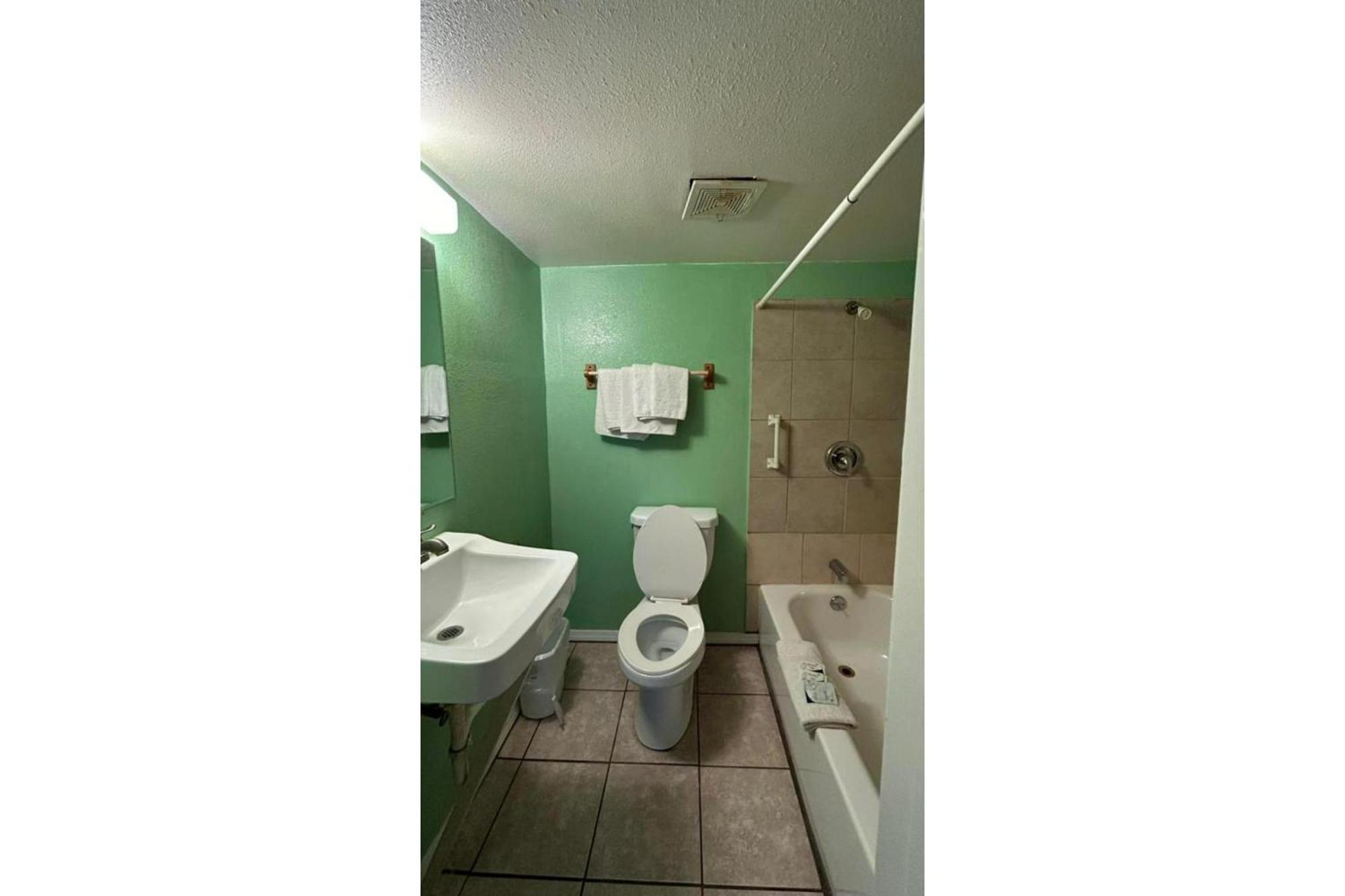 Monterrey Motel Padre Island, Corpus Christi By Oyo Exterior photo